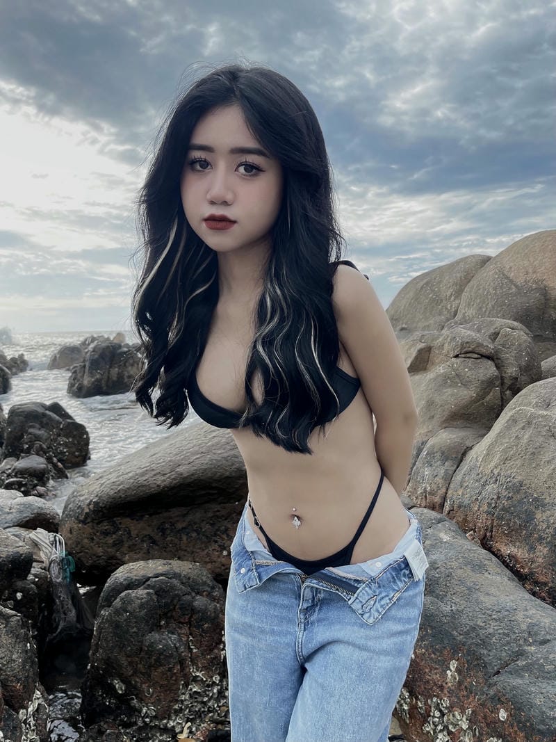 lê kim loan mặc bikini 26