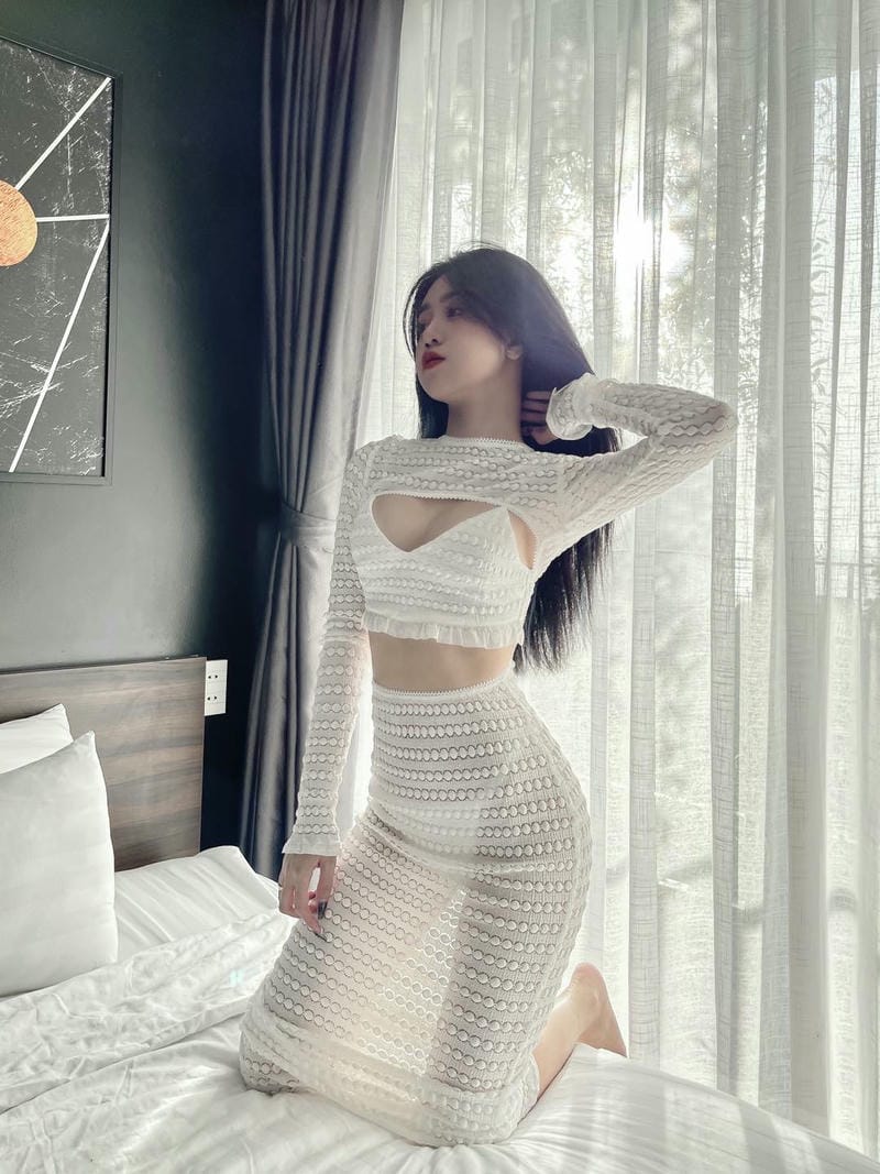 lê kim loan mặc bikini 27