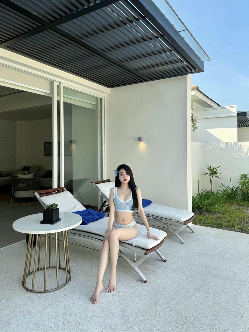 lê kim loan mặc bikini 45