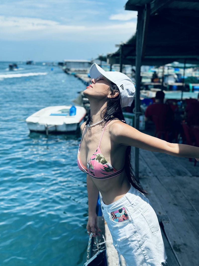 nam thư sexy 7
