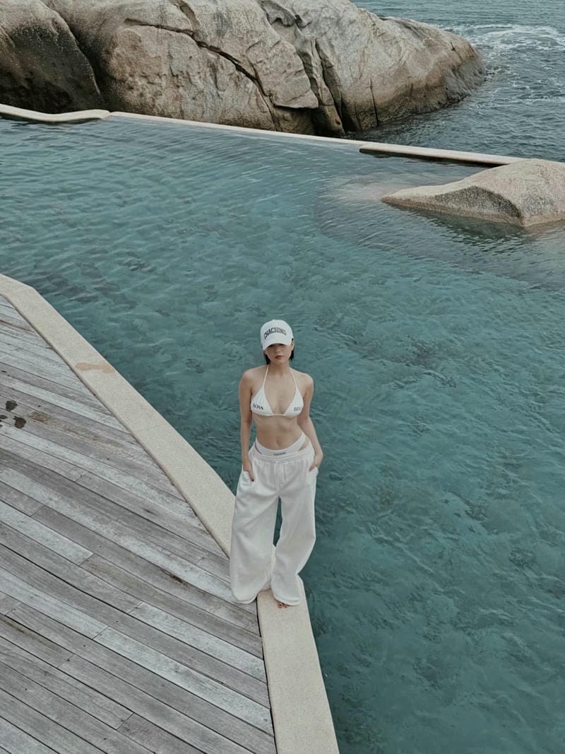 ngọc trinh bikini 24