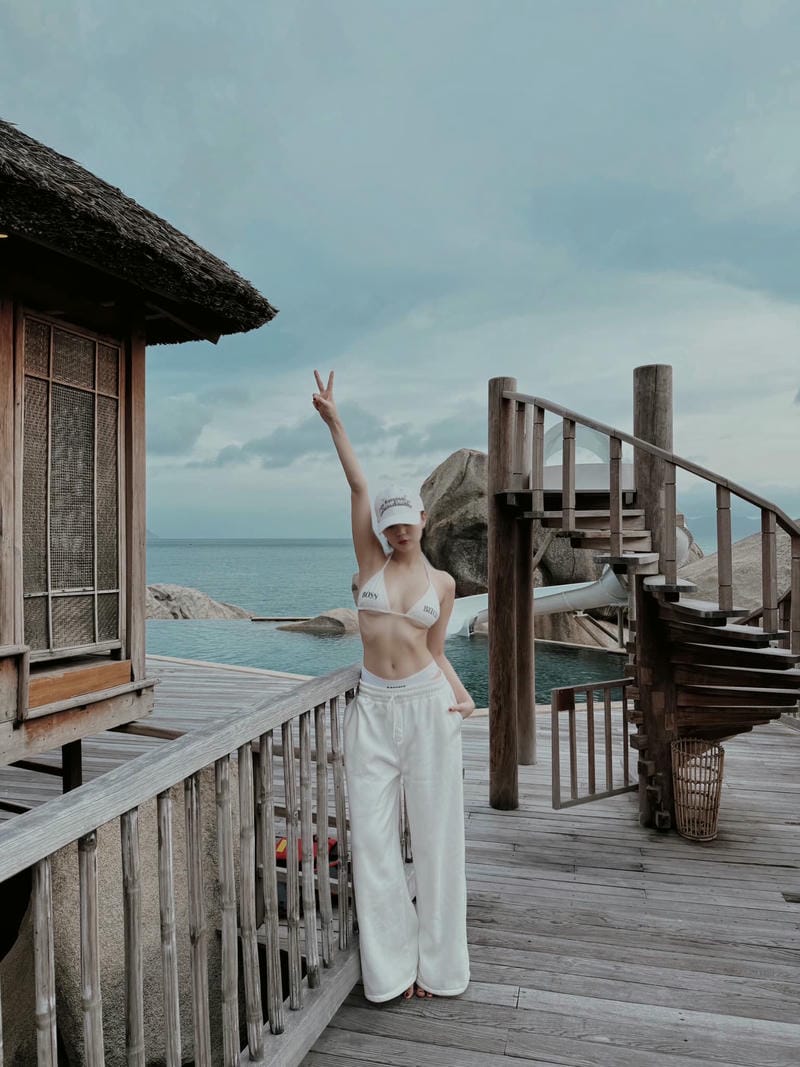 ngọc trinh bikini 25