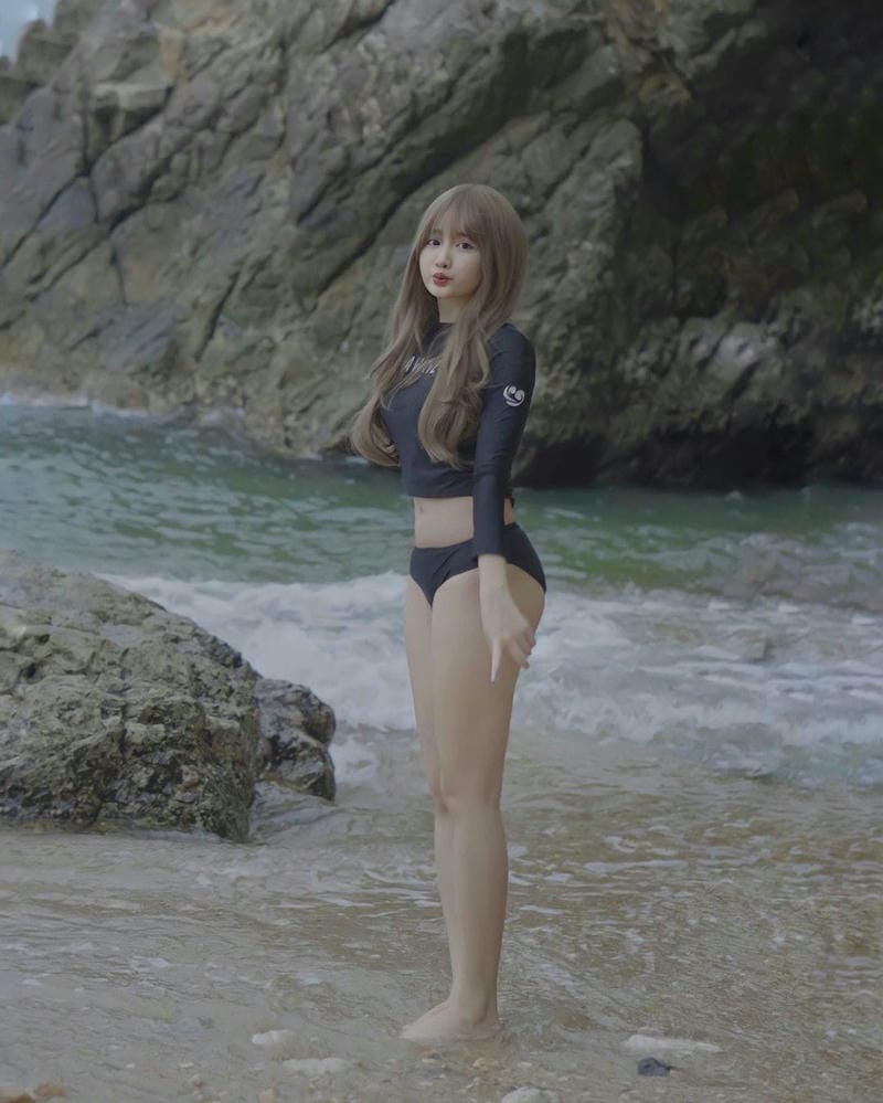 vũ thị khánh huyền bikini 12