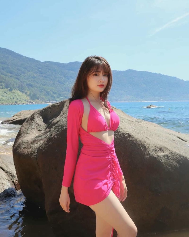 vũ thị khánh huyền bikini 17