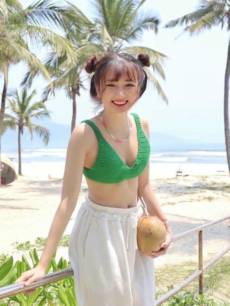 vũ thị khánh huyền bikini 20