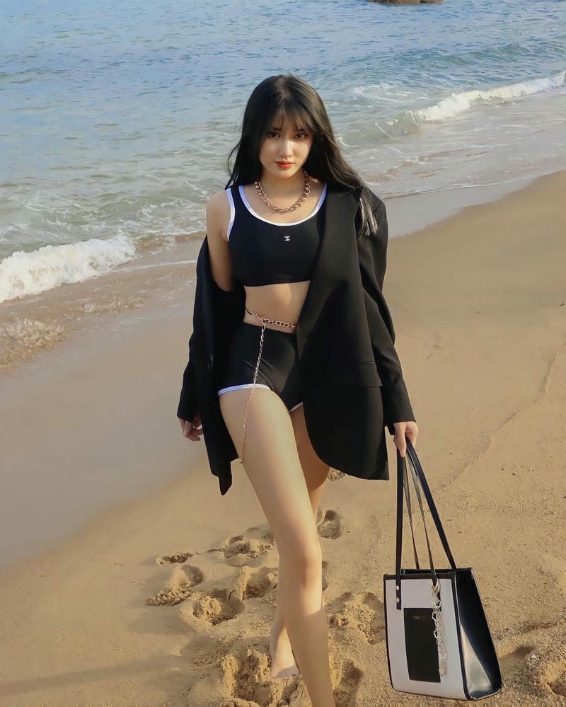 vũ thị khánh huyền bikini 22