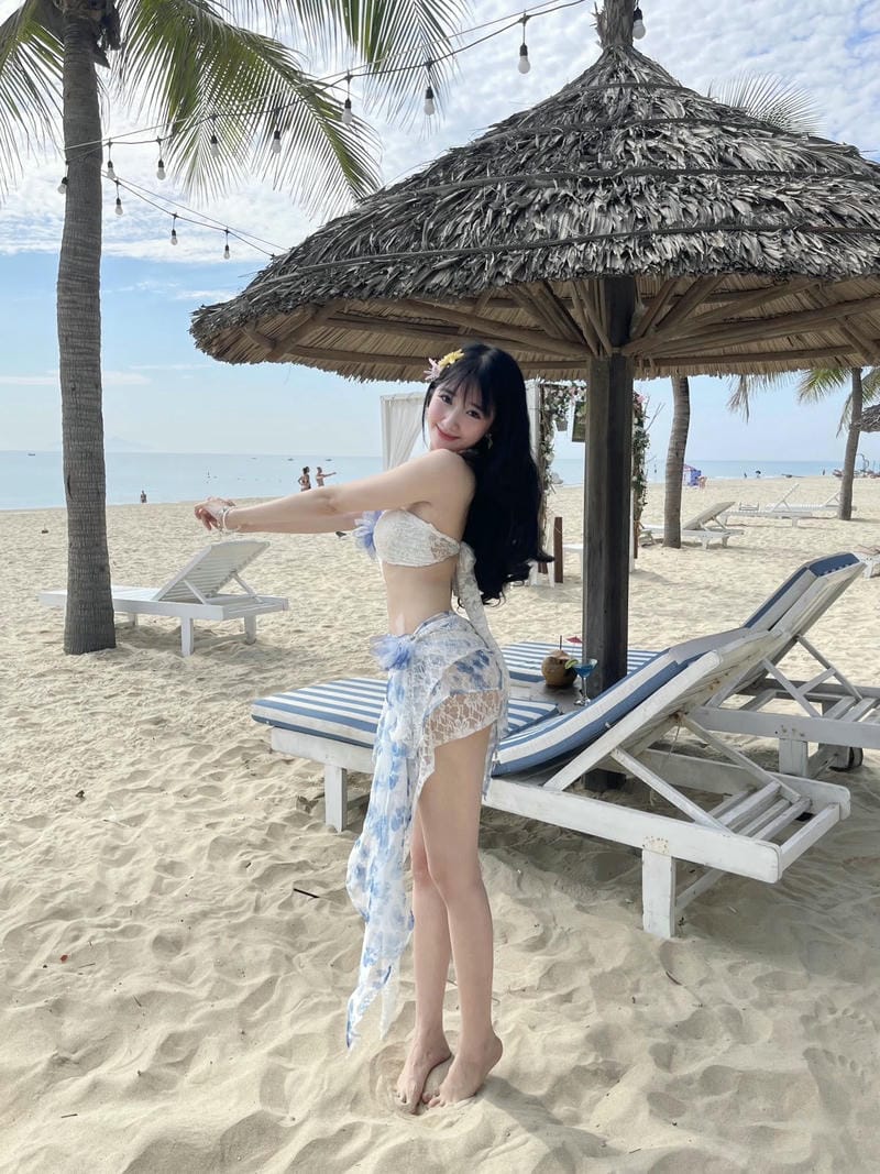 vũ thị khánh huyền bikini 3
