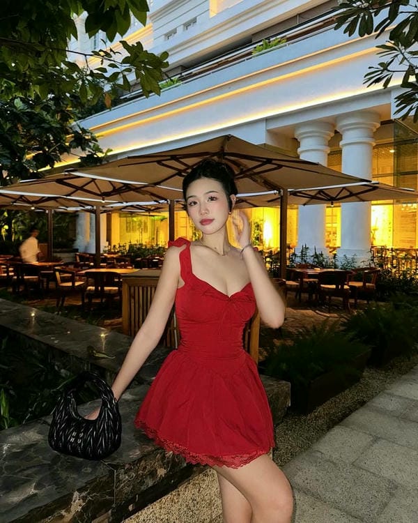 ảnh gái mặc váy ngắn 29