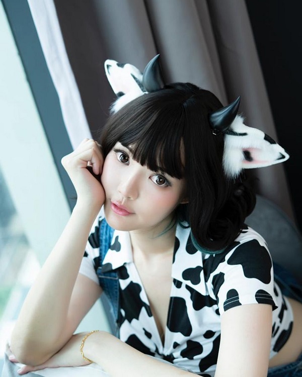 cosplay bò sữa 15