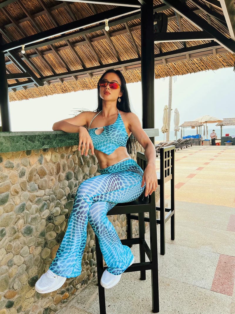 angela phương trinh bikini 2