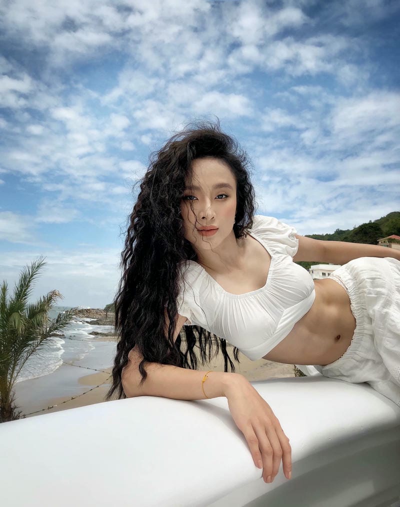 angela phương trinh bikini 4