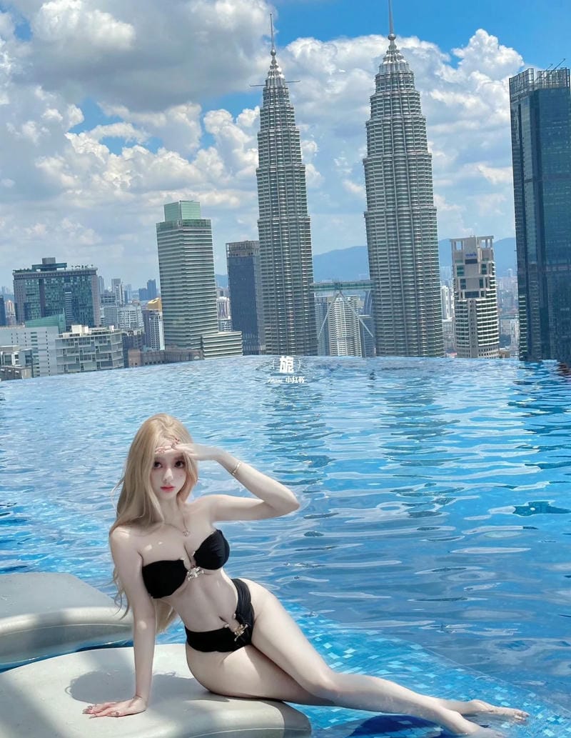 bikini đen 9