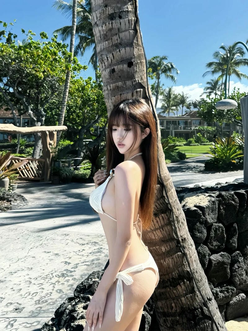 bikini siêu nhỏ và mỏng xuyên thấu 10