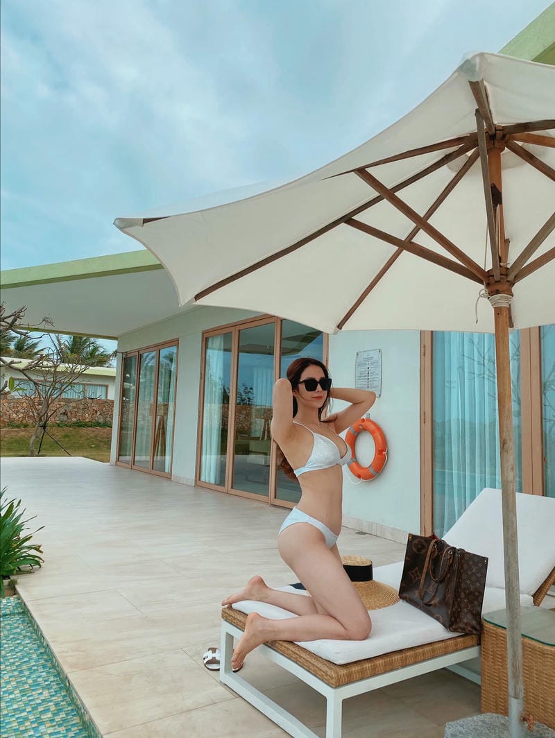 diệp lâm anh bikini 33