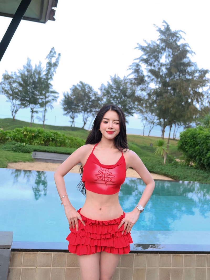 dj mie bikini 16