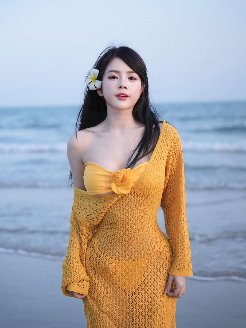 dj mie bikini 7