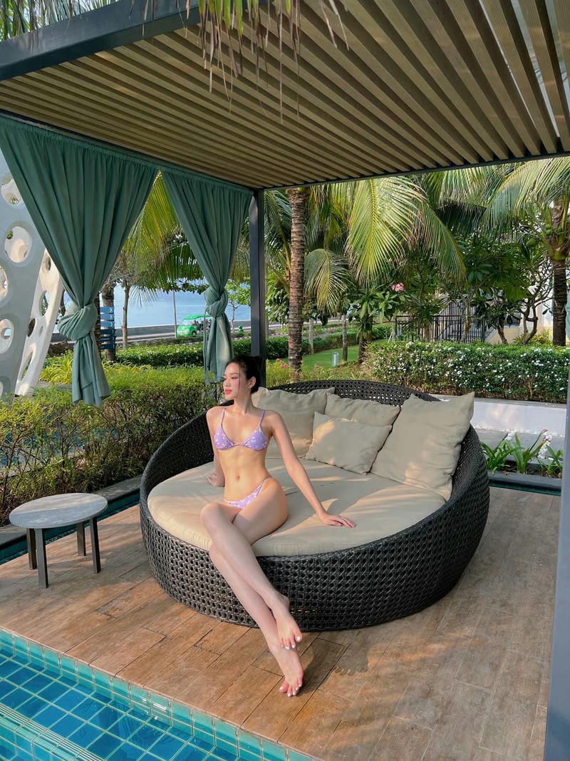 đỗ thị hà bikini 17