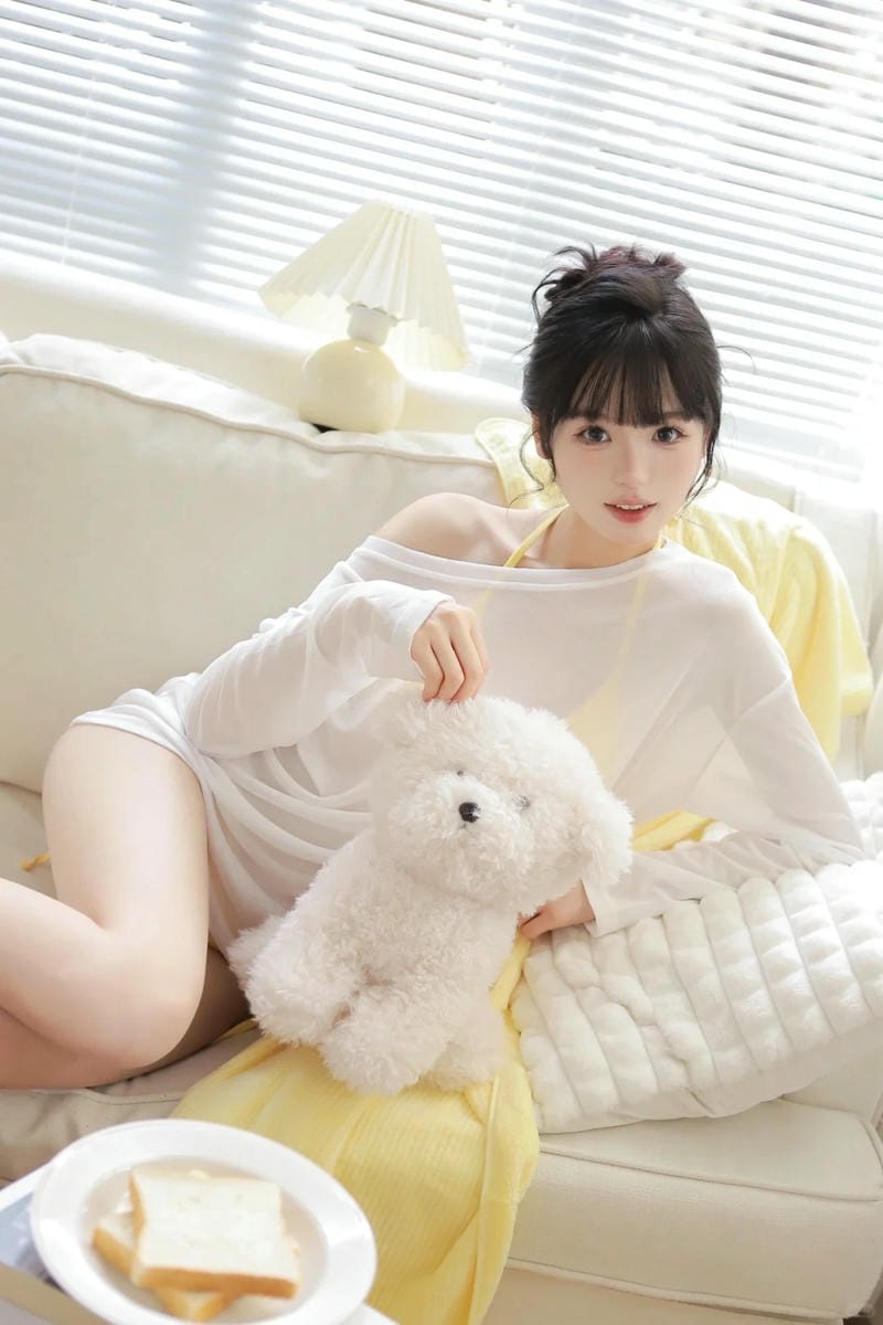 gái mặc bikini đi ngủ 2