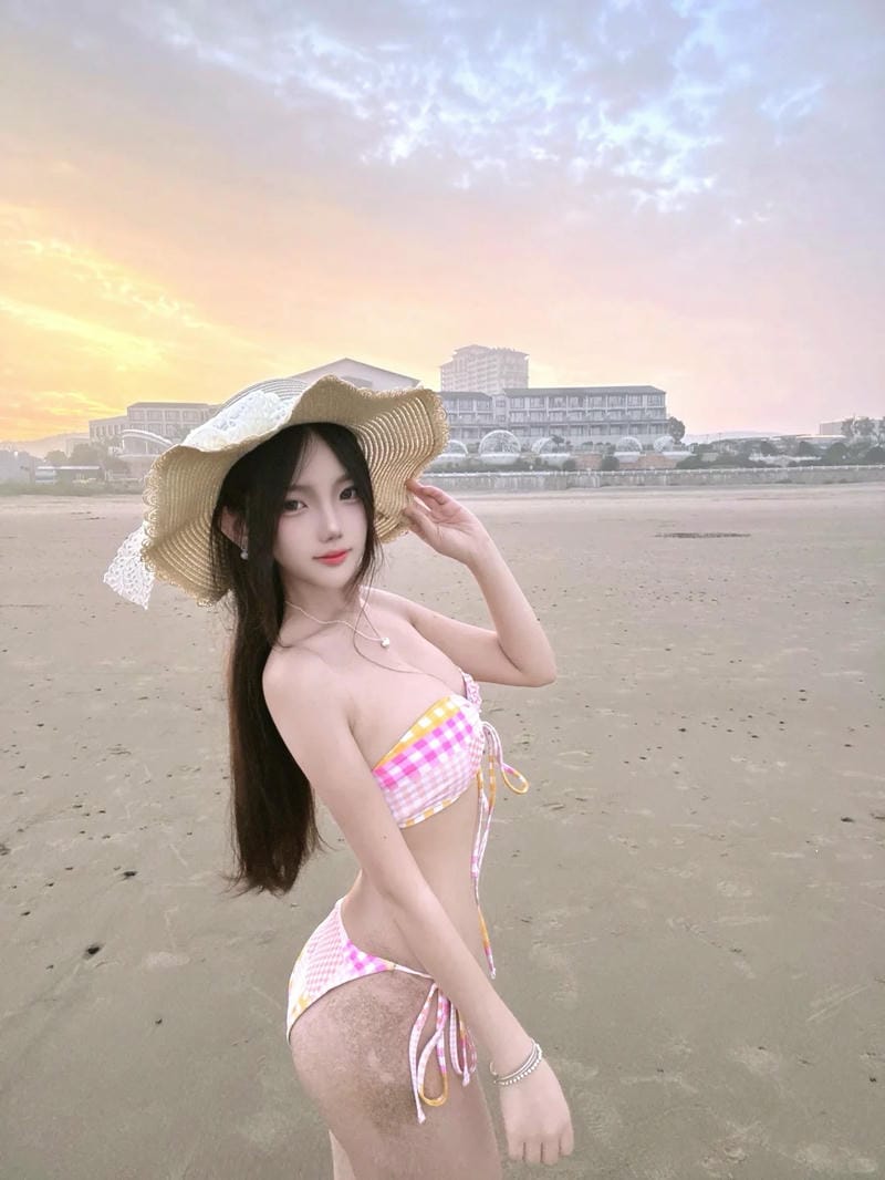 gái xinh bikini siêu nhỏ 20