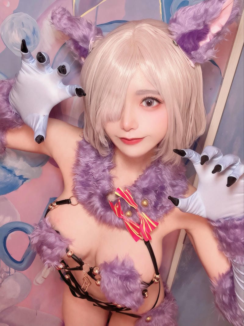 gái xinh cosplay mặc bikini 1