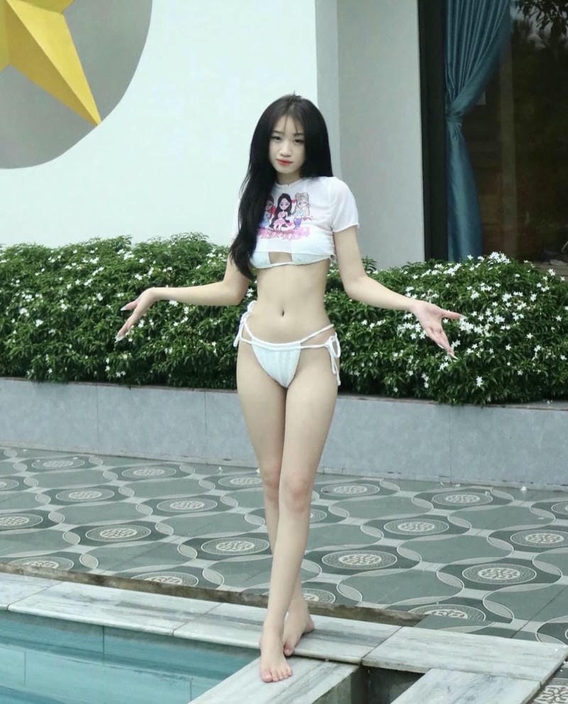 hoàng lan anh mặc bikini 22