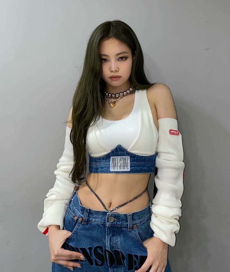 jennie sexy 18