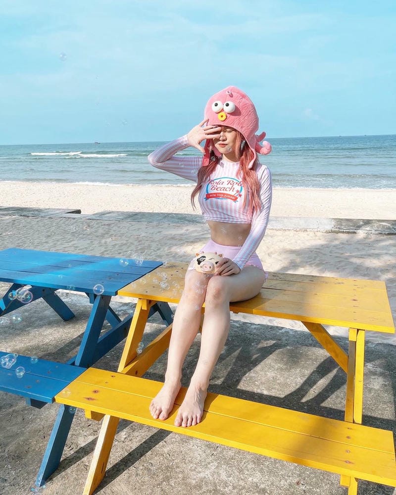 lê bống bikini 17