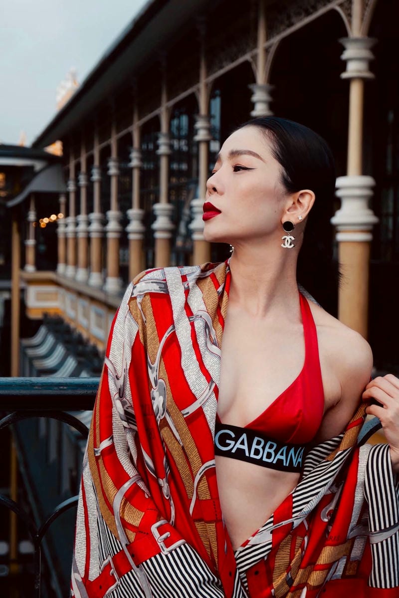 lệ quyên bikini 24