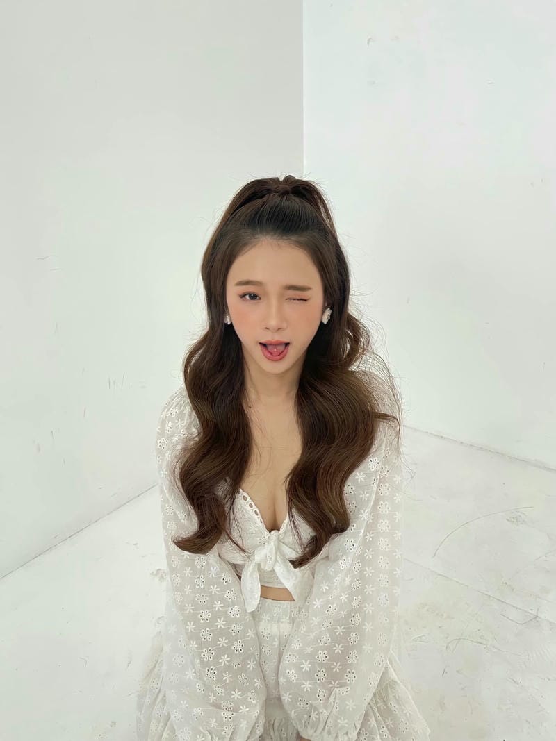 linh ka sexy 11