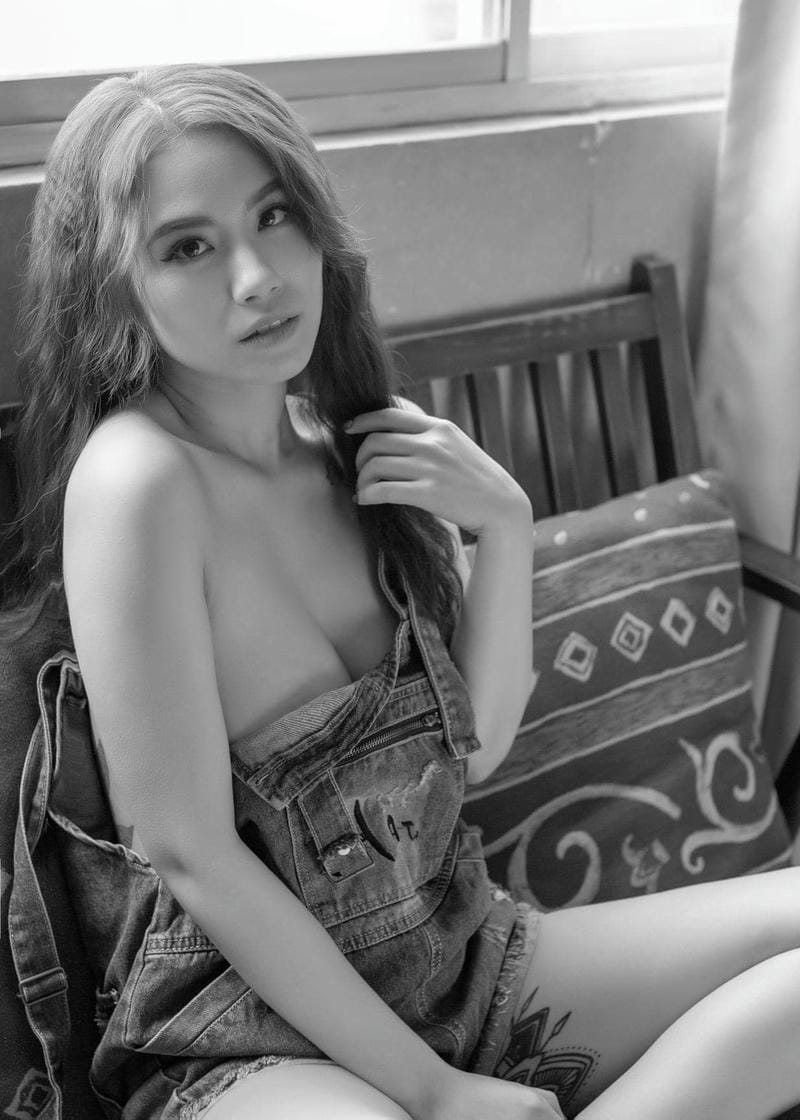 linh miu bikini 38