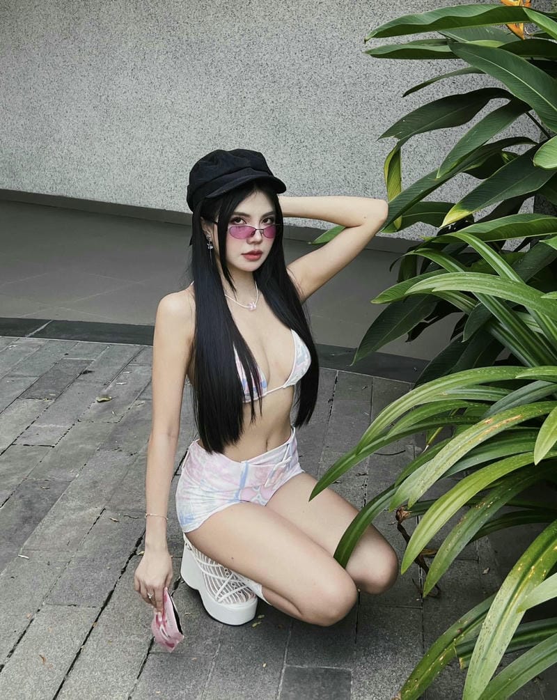 mai dora bikini 17