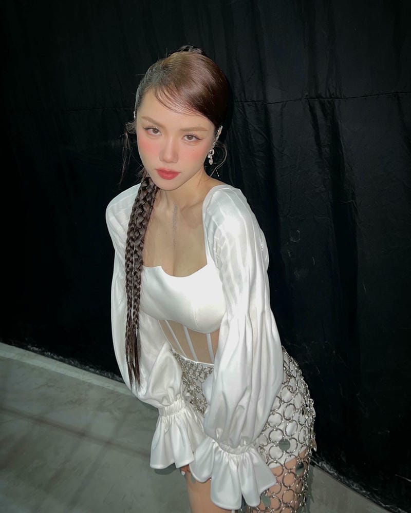 phương ly sexy 16