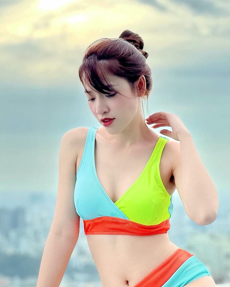 puka bikini 26