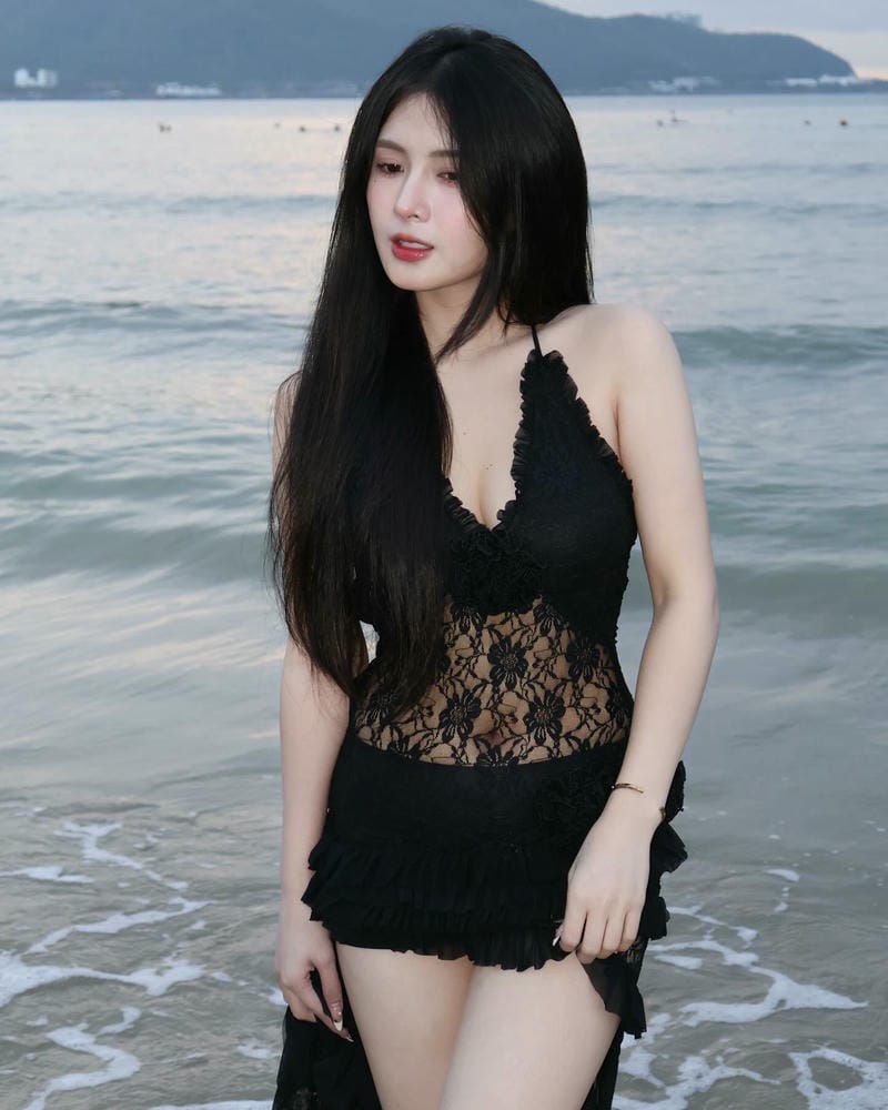 quỳnh alee bikini 4