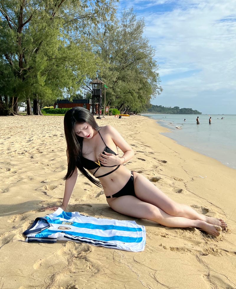 quỳnh alee bikini 8