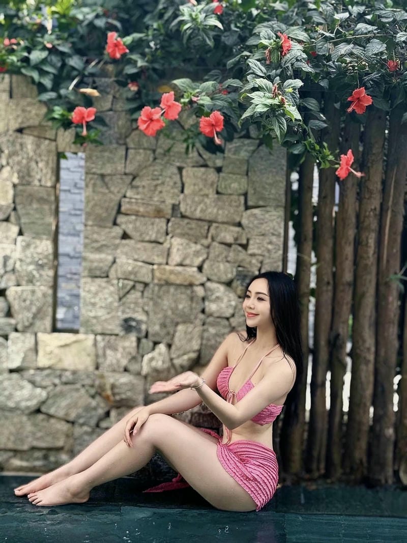 quỳnh kool bikini 18