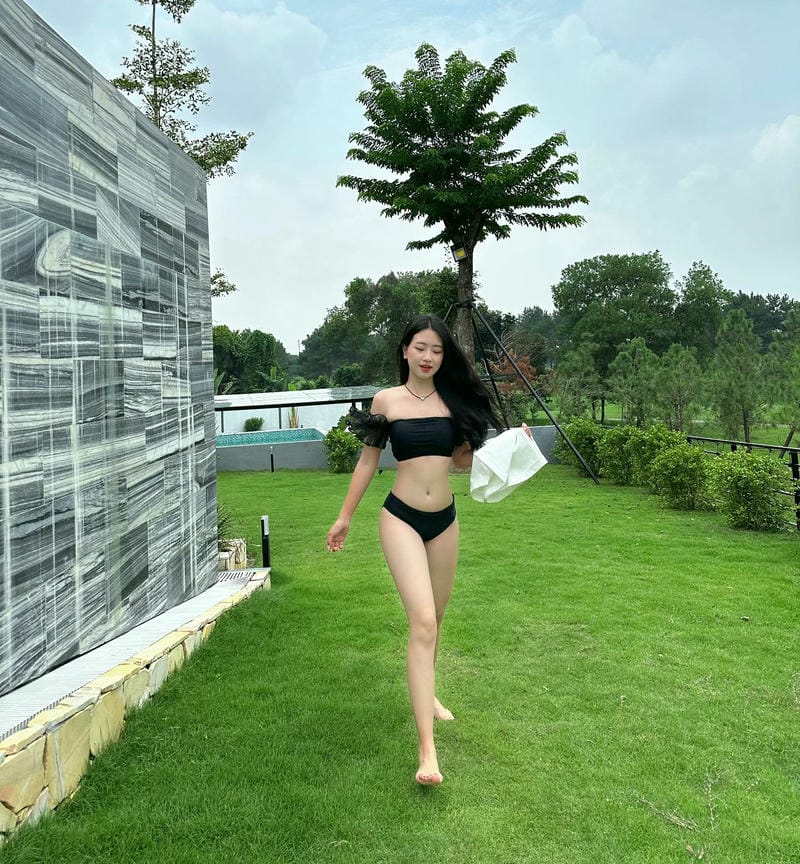 thảo lee mặc bikini 10