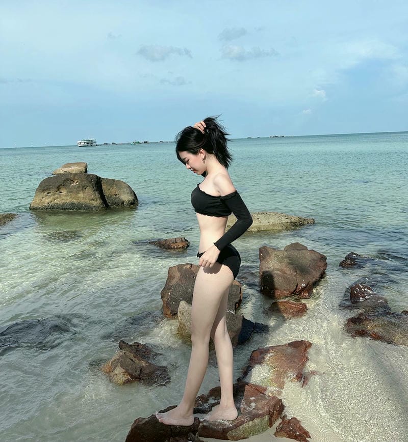 thảo lee mặc bikini 19