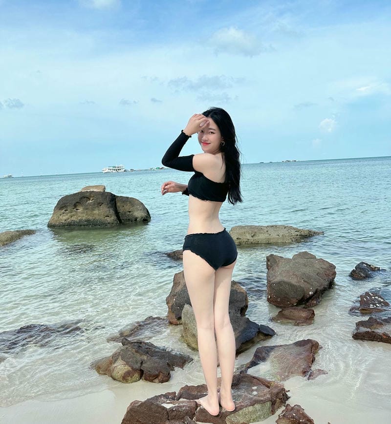 thảo lee mặc bikini 20