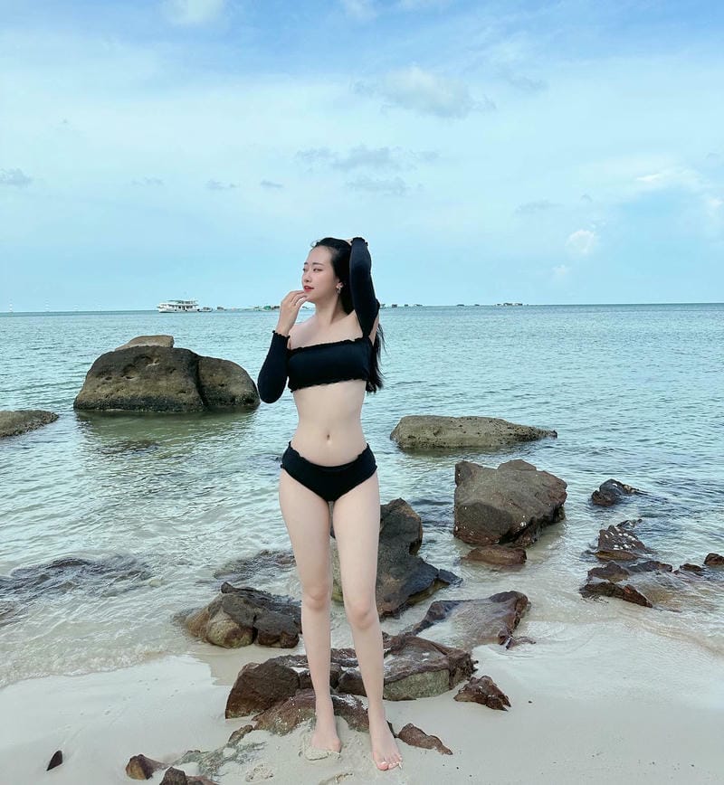 thảo lee mặc bikini 21