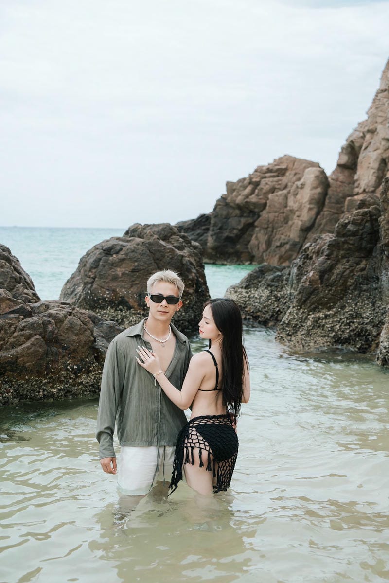thị nhung mặc bikini 26