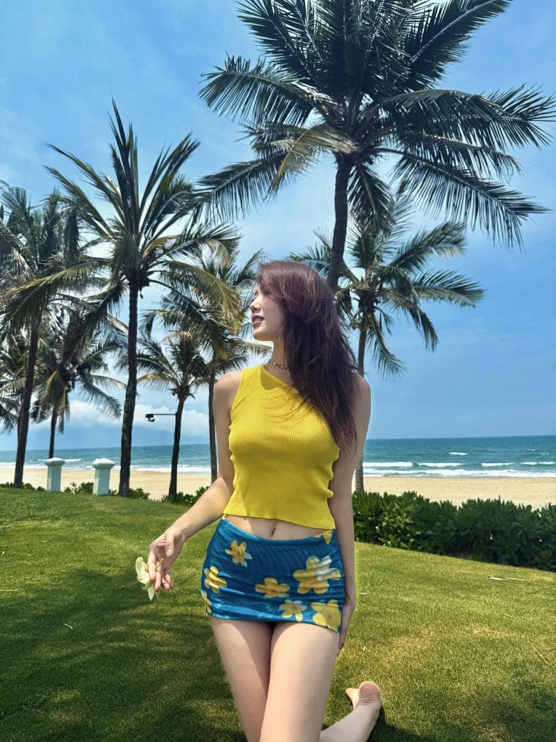 thuý ngân bikini 1
