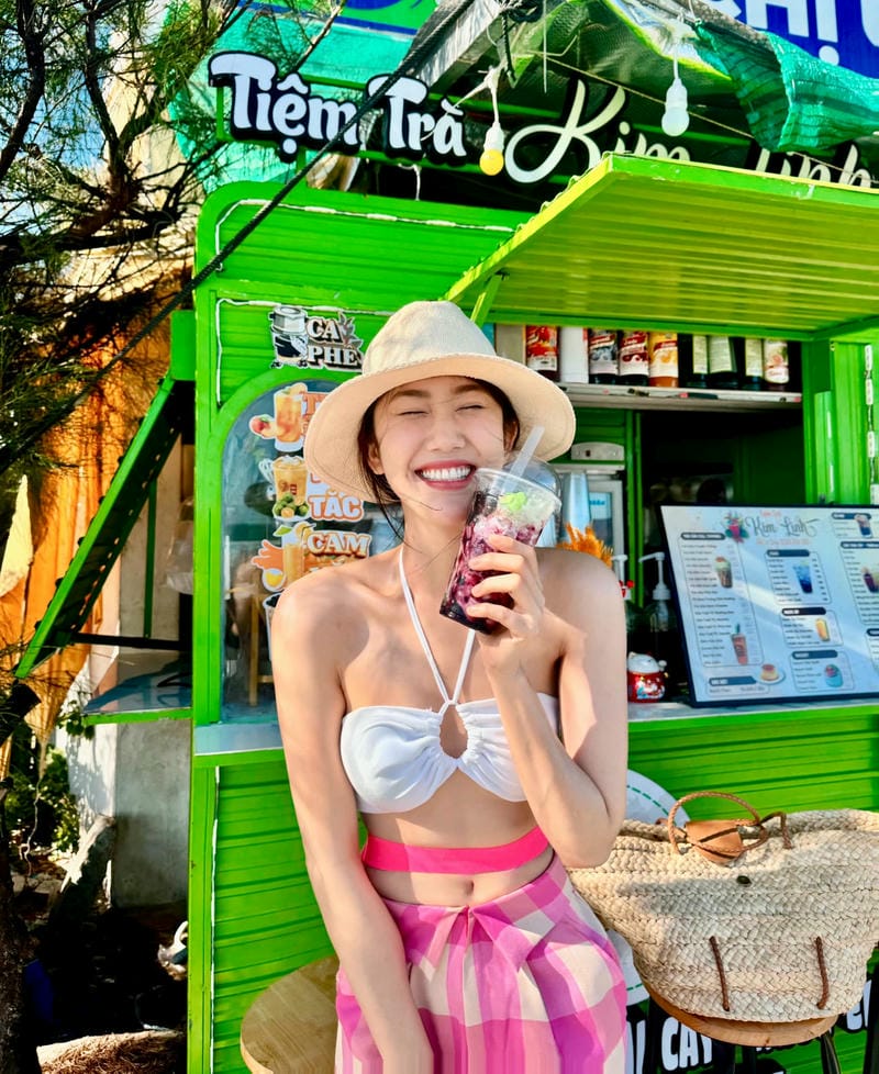 thuý ngân bikini 11