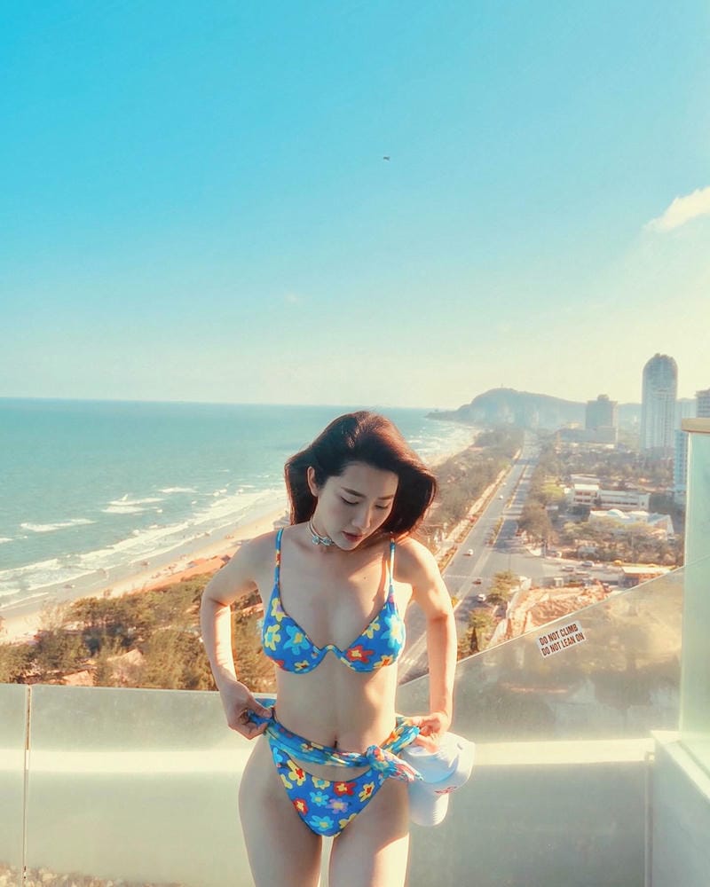 thúy ngân bikini 12