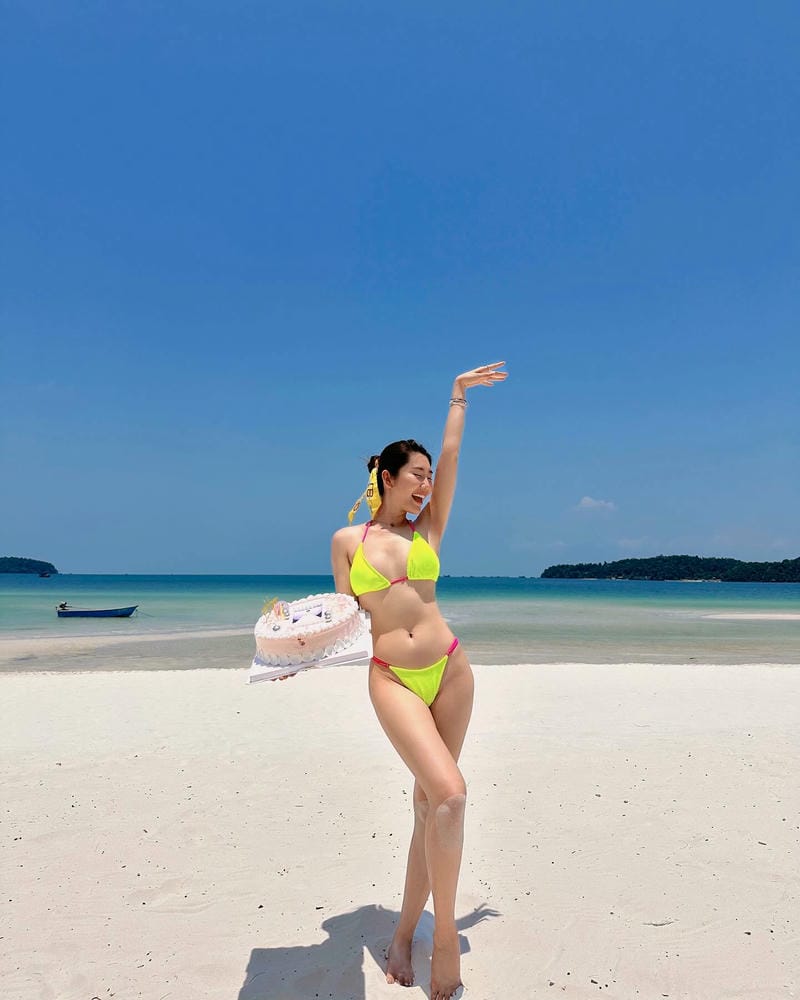 thúy ngân bikini 21