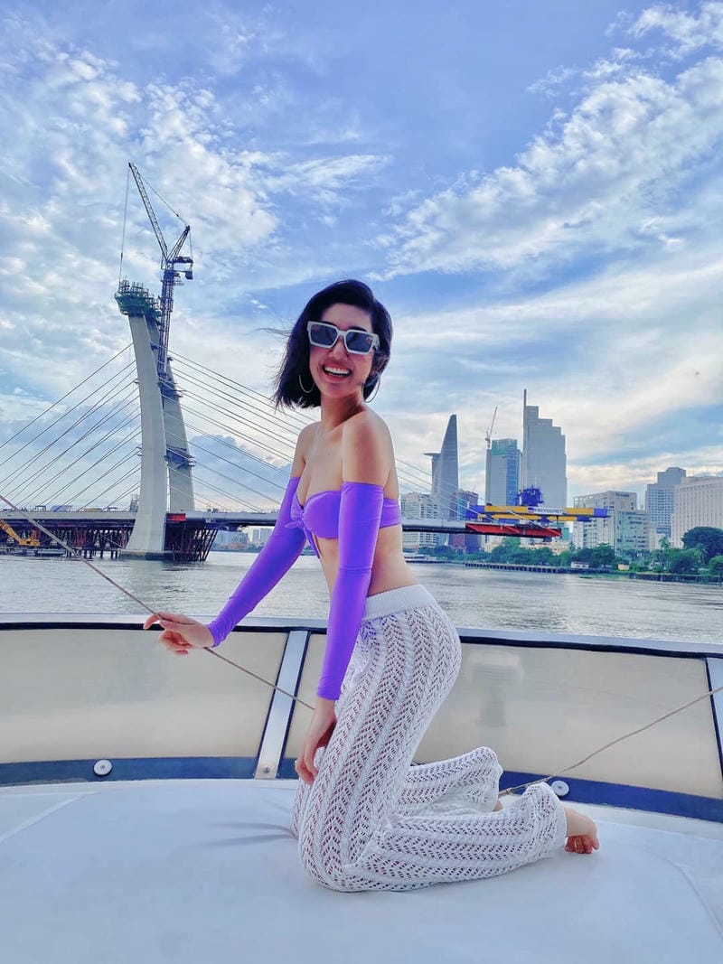 thuý ngân bikini 25