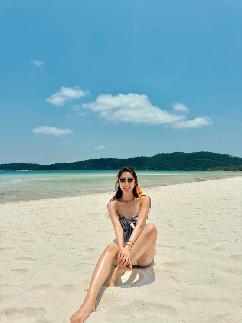 thuý ngân bikini 4