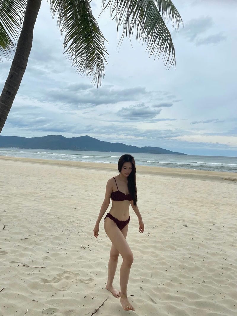 tiểu vy bikini 2