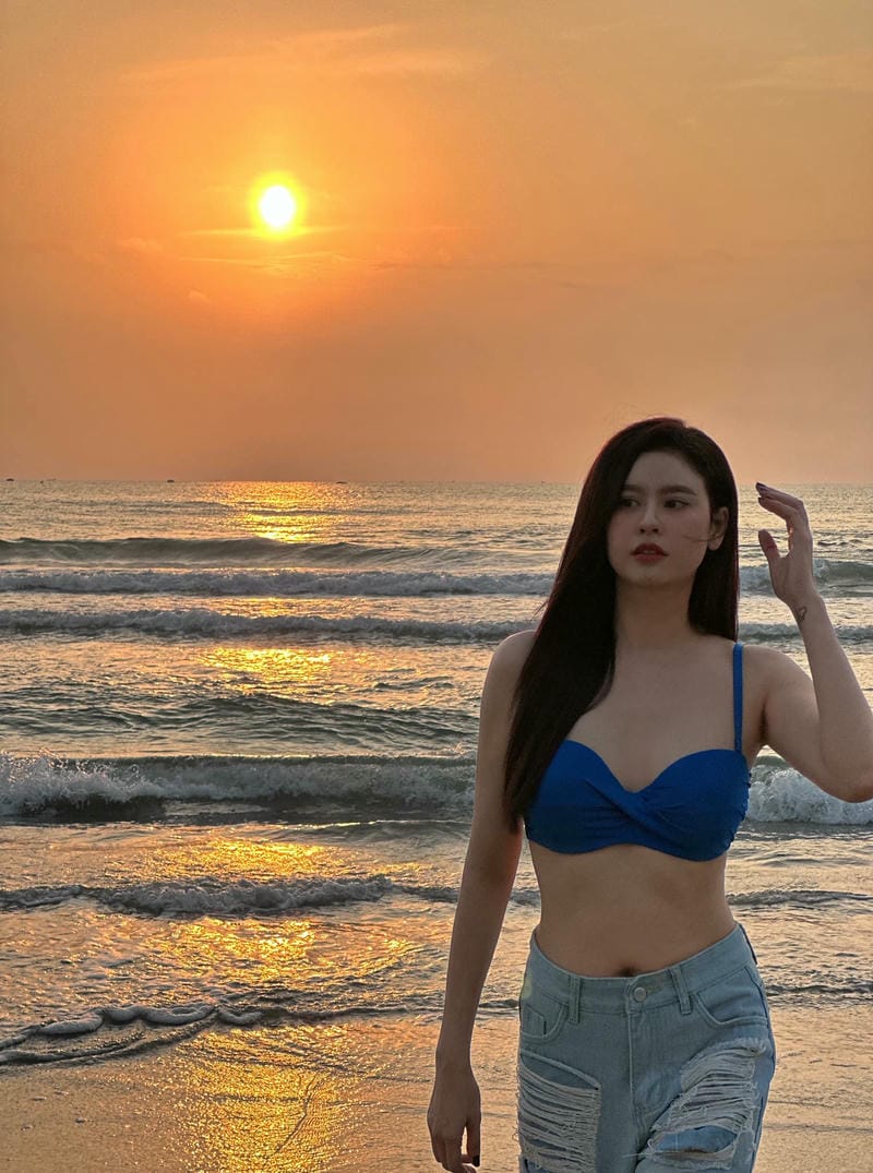 trương quỳnh anh bikini 12