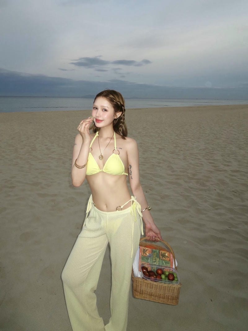 xoài non bikini 1